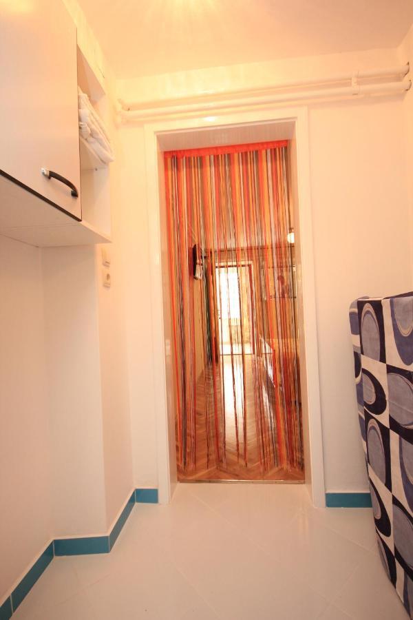 Apartments And Rooms By The Sea Medveja, Opatija - 2305 Lovran Exteriör bild