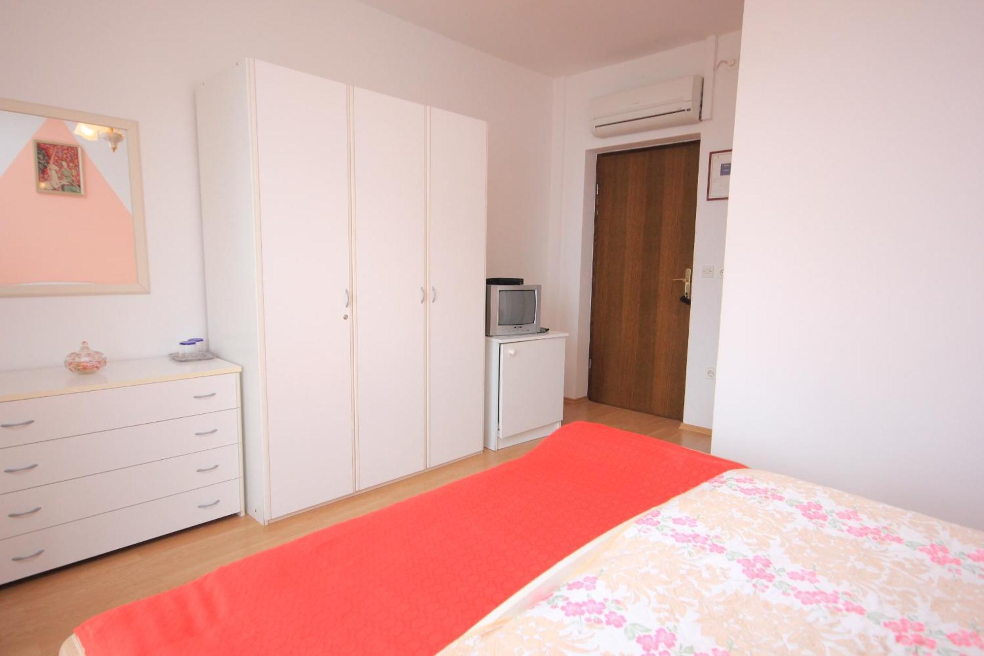 Apartments And Rooms By The Sea Medveja, Opatija - 2305 Lovran Rum bild